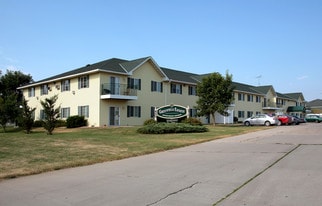 Greenfield Estates I & II in Le Sueur, MN - Building Photo