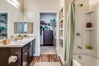 1406 Columbus St in Houston, TX - Foto de edificio - Building Photo