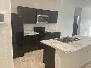 3375 W Stanton Ave in Apache Junction, AZ - Building Photo - Building Photo