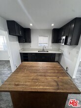 1513 W 58th Pl in Los Angeles, CA - Building Photo - Building Photo