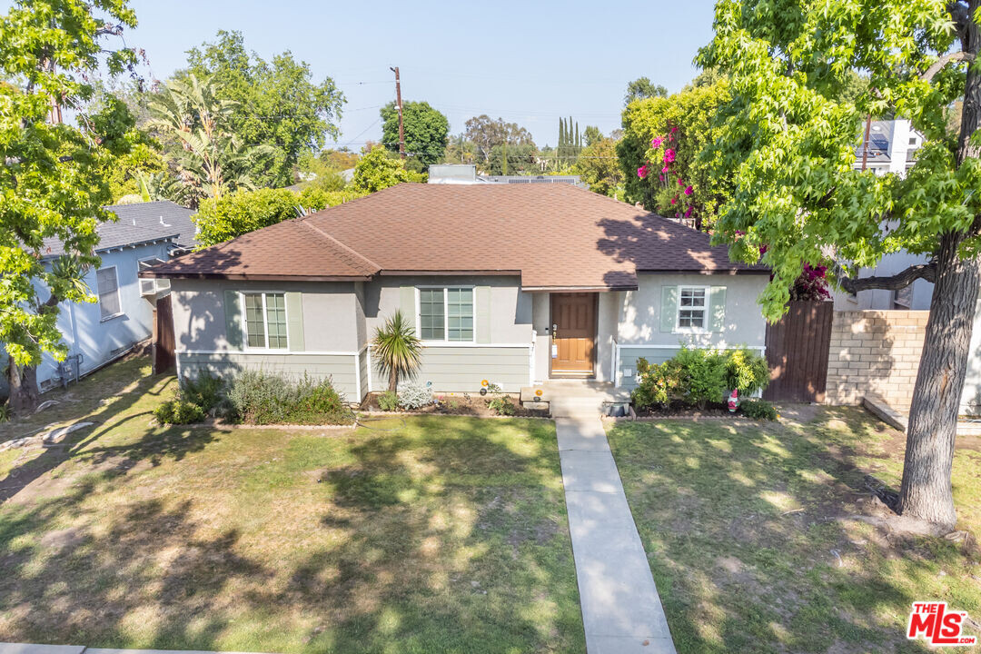 5450 Bevis Ave in Los Angeles, CA - Building Photo