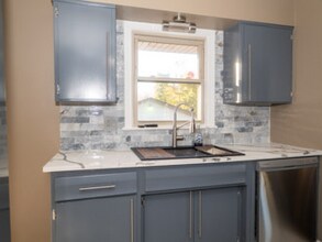 3700 Valdosta Ave in Louisville, KY - Building Photo - Building Photo