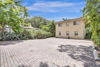 420 SE 18th Ct in Fort Lauderdale, FL - Building Photo - Building Photo