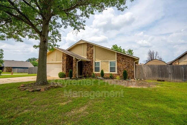 1900 E Reno St in Broken Arrow, OK - Building Photo - Building Photo