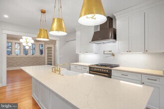 3744 Huntington St NW in Washington, DC - Building Photo - Building Photo