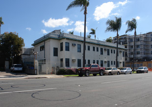 504 Thorn St in San Diego, CA - Building Photo - Building Photo