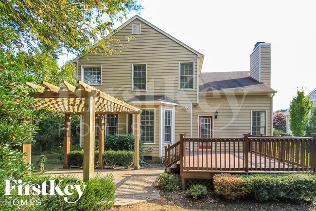 6 Graybark Ct