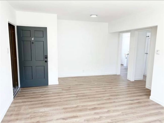 510 E Arbor Vitae St in Inglewood, CA - Building Photo - Building Photo