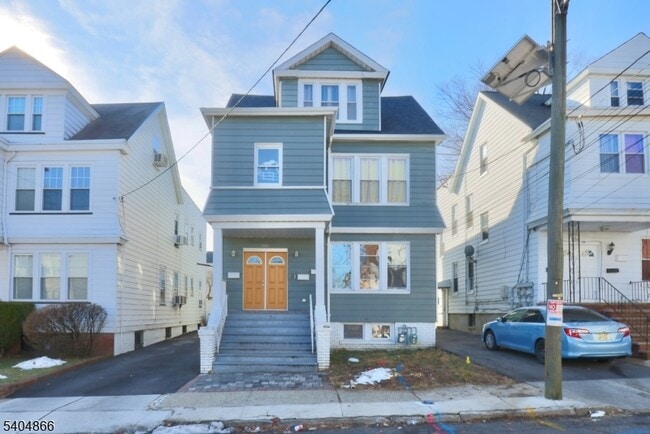 property at 286 Williamson Ave