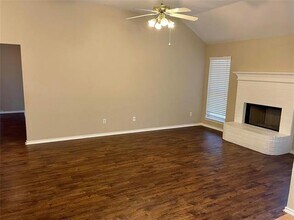 1314 Ridge Dr in Midlothian, TX - Building Photo - Building Photo