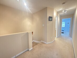 18 Midwood Private in Ottawa, ON - Building Photo - Building Photo