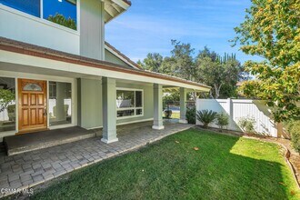 2094 Bridgegate Ct in Westlake Village, CA - Building Photo - Building Photo