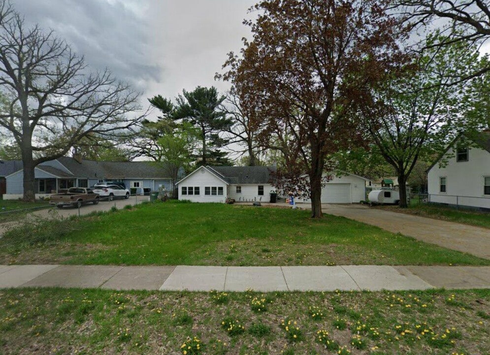 536 Adams St in Anoka, MN - Building Photo