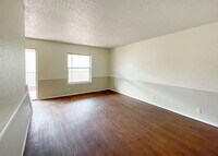 West Oaks Apartments photo'