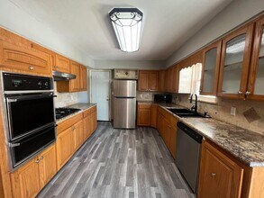 713 Locust St in Carl Junction, MO - Building Photo - Building Photo