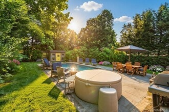 80 Rte 114 in Wainscott, NY - Building Photo - Building Photo