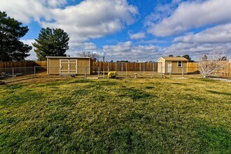 15052 Temecula Rd in Apple Valley, CA - Building Photo - Building Photo