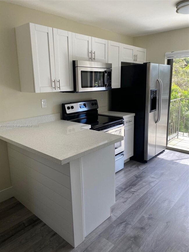 property at 2730 W 60th Pl