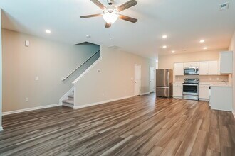 547 Landing View Dr in Wendell, NC - Building Photo - Building Photo