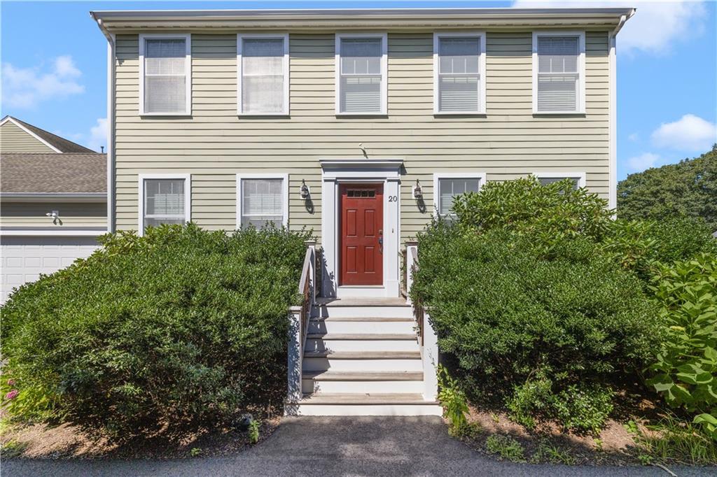 20 Vanderbilt Ln in Portsmouth, RI - Building Photo