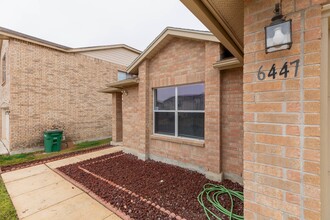 6447 Miners Hill in San Antonio, TX - Building Photo - Building Photo