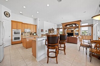 11727 Paradise Cove Ln in Wellington, FL - Foto de edificio - Building Photo