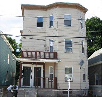 32-34 Hampshire St in Lowell, MA - Building Photo