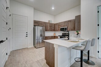 Campbell Apartments in Edmond, OK - Foto de edificio - Building Photo