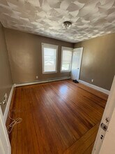 121 Stanwood St in Providence, RI - Building Photo - Building Photo