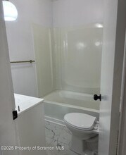 408 W Lackawanna Ave in Olyphant, PA - Building Photo - Building Photo
