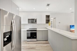 843 SW 20th St in Fort Lauderdale, FL - Building Photo - Building Photo