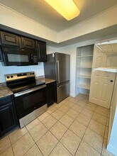 6800 E Lake Mead Blvd in Las Vegas, NV - Foto de edificio - Building Photo