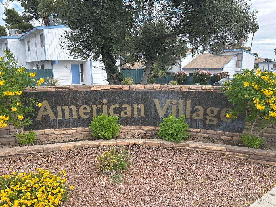 4276 Kona Coast Way in Las Vegas, NV - Building Photo