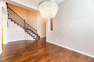 6305 Canyon Crest Dr in McKinney, TX - Foto de edificio - Building Photo
