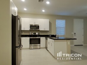 12590 W Steed Ridge in Peoria, AZ - Building Photo - Building Photo