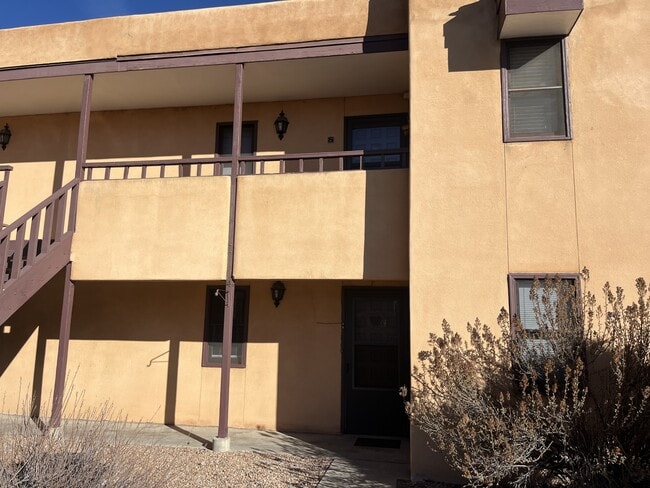 405 Cam De La Placita in Taos, NM - Building Photo - Building Photo