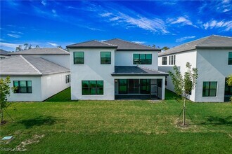 20195 Ainsley St in Estero, FL - Foto de edificio - Building Photo