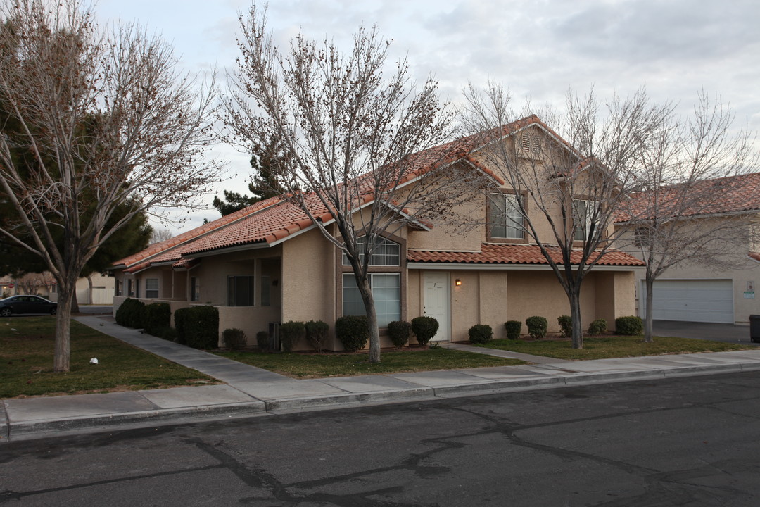 Rainbow Gardens in Las Vegas, NV - Building Photo