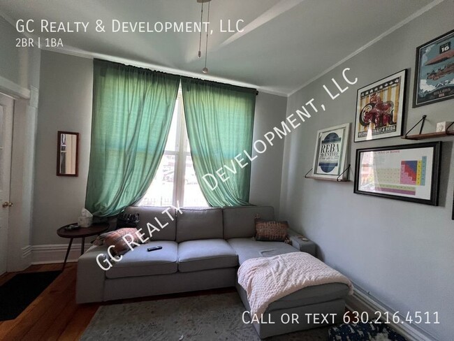 1113 W Patterson Ave-Unit -1115-1F in Chicago, IL - Building Photo - Building Photo