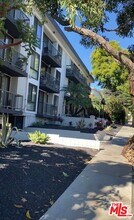 1351 N Crescent Heights Blvd in West Hollywood, CA - Building Photo - Building Photo