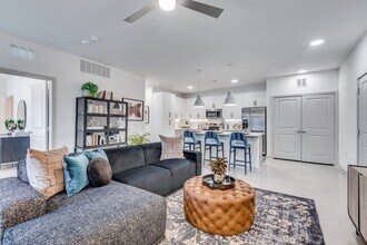 Strata in Austin, TX - Building Photo - Building Photo