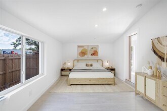 234 Minola Dr in Miami Springs, FL - Building Photo - Building Photo