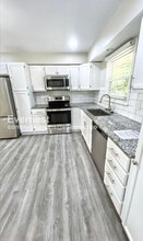 7408 NW 78th St in Kansas City, MO - Foto de edificio - Building Photo