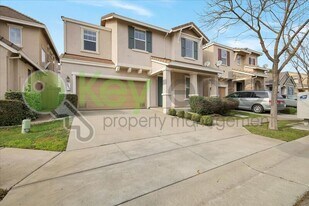 3017 Touchman St in Sacramento, CA - Building Photo