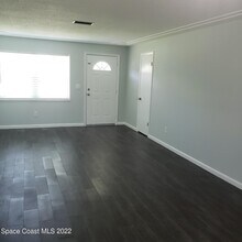 990 Butia St in Merritt Island, FL - Building Photo - Building Photo
