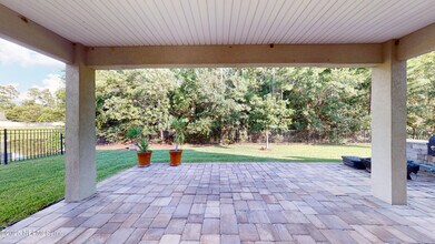 2588 Cody Dr in Jacksonville, FL - Foto de edificio - Building Photo