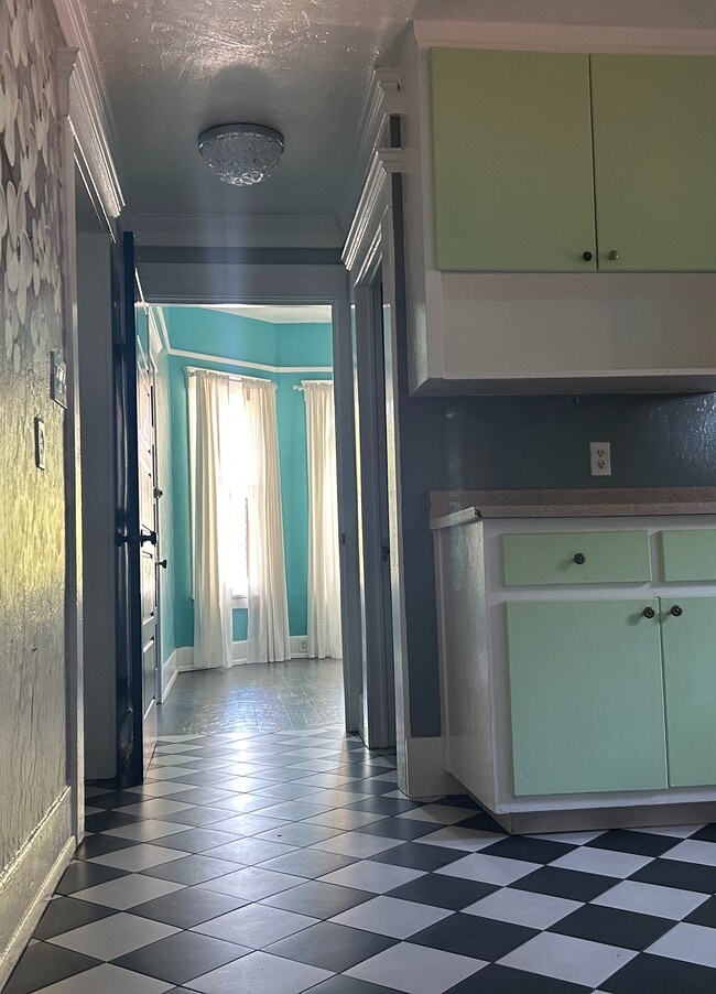 property at 231 N Alarcon St