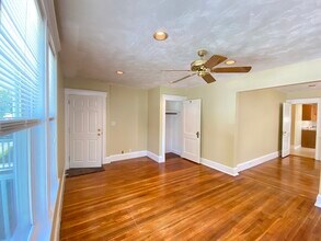 39 Davis Rd in Belmont, MA - Building Photo - Building Photo