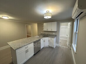 12 Creston St in Worcester, MA - Building Photo - Building Photo