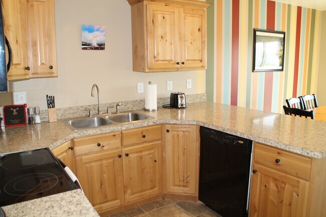 195 Robison Dr in Ammon, ID - Foto de edificio - Building Photo